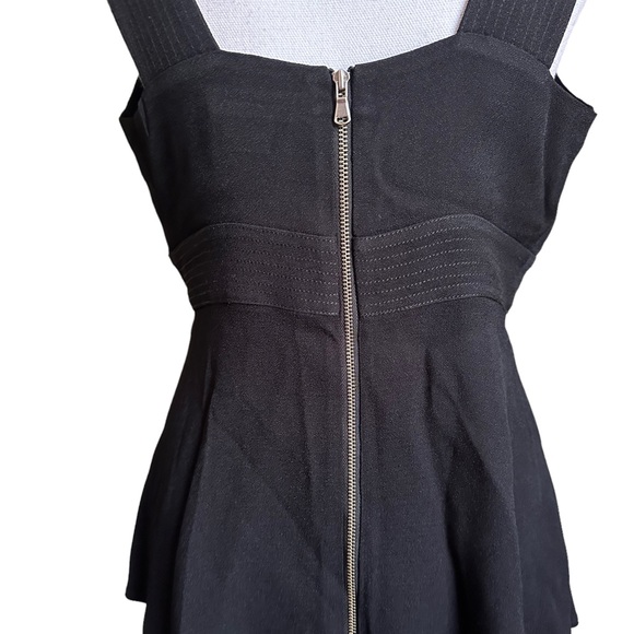 Trouvé Black V-neck Plunging Neckline Back Zipper Top Size M - Picture 7 of 17